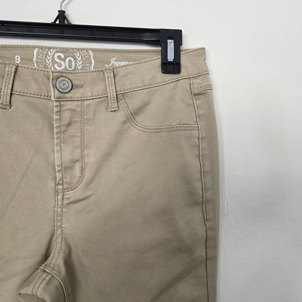 SO Slim Khaki  Jeggings Size 9